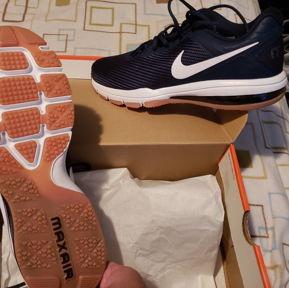 NIKE AIRMAX FULL RIDE TR 1.5